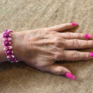 Elegant Pink and White Beaded Bracelet